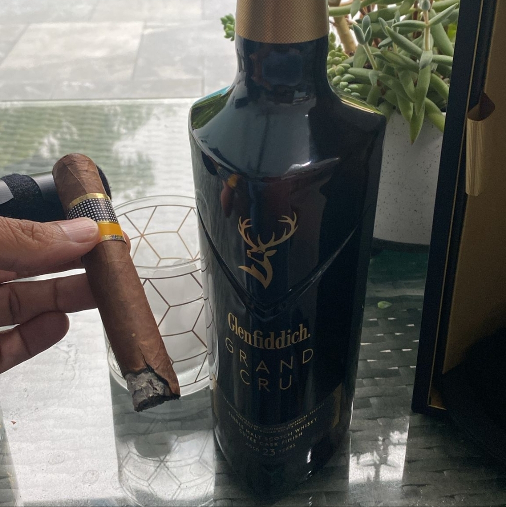 Meet your Posher, Vick